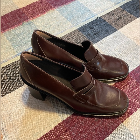 L’intervalle Healed Loafers - Picture 2 of 3